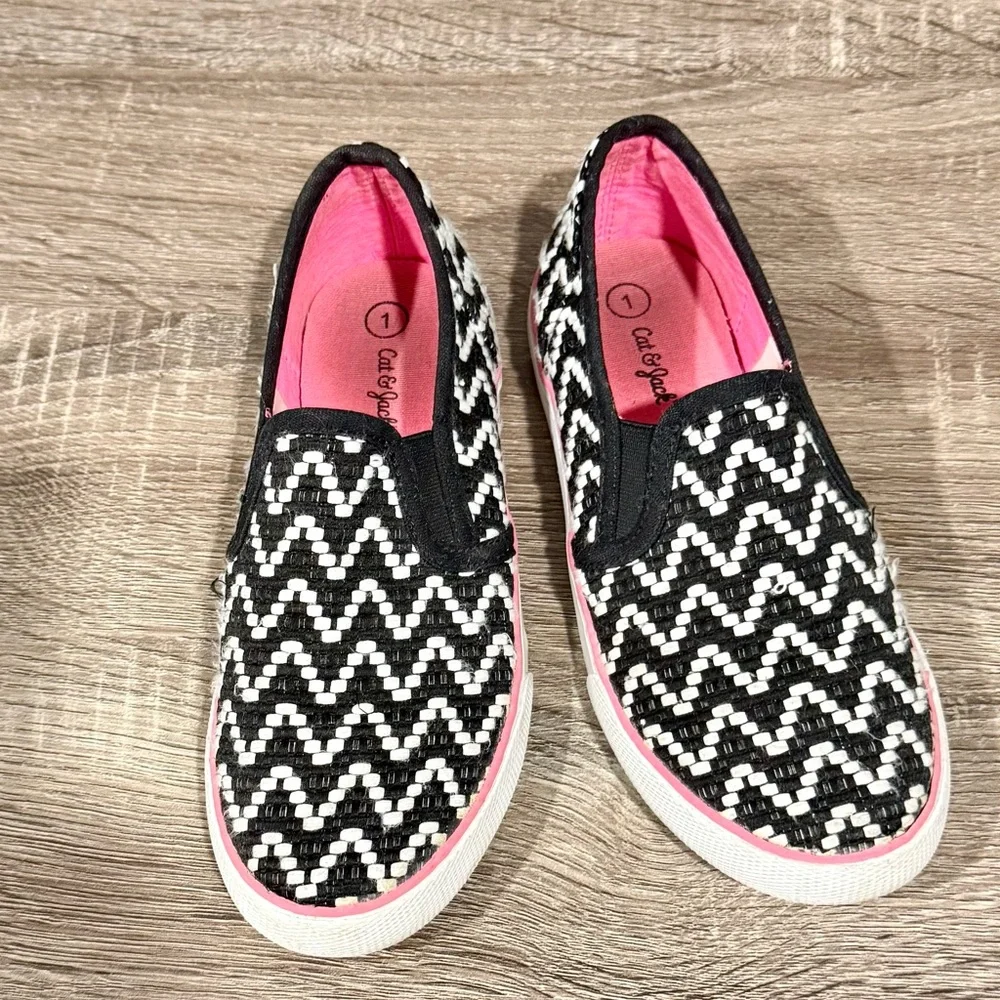 Girls Cat & Jack slip on embroidered shoes. Gently used, overall good condition.